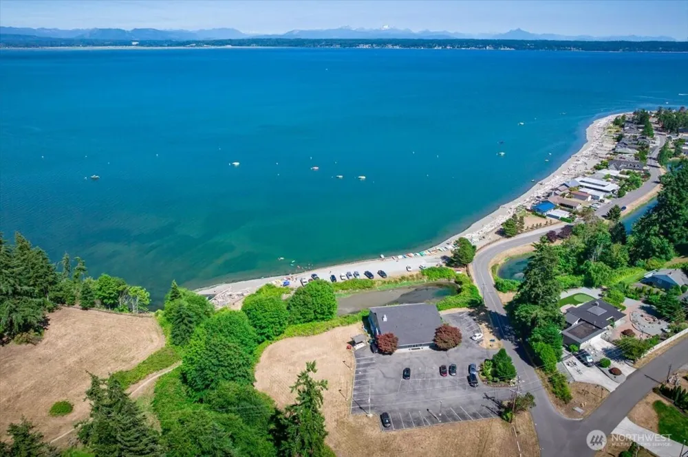 1229 SE Camano Drive Camano Island, WA 98282