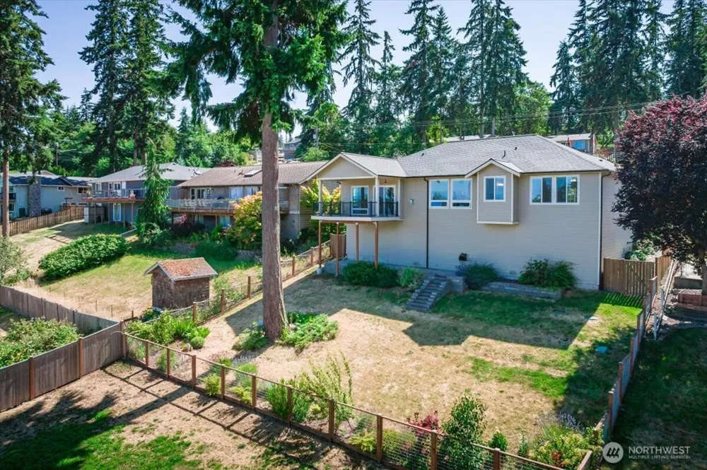 1229 SE Camano Drive Camano Island, WA 98282