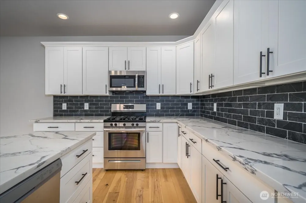 1229 SE Camano Drive Camano Island, WA 98282