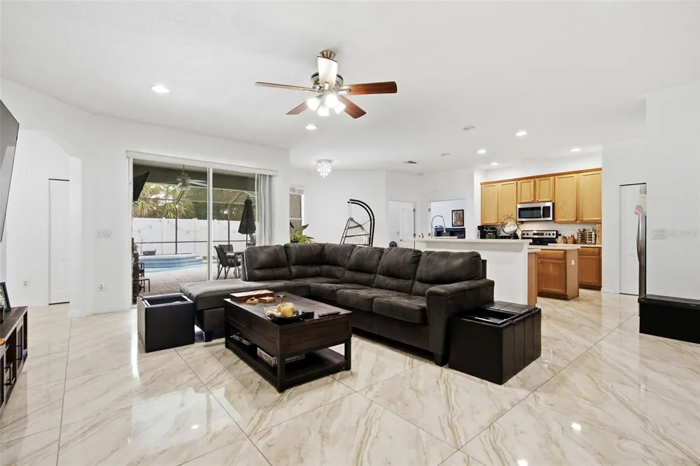 508 DEBRA DRIVE Brandon, FL 33510