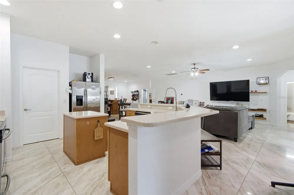 508 DEBRA DRIVE Brandon, FL 33510