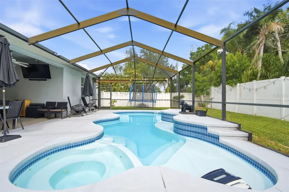 508 DEBRA DRIVE Brandon, FL 33510