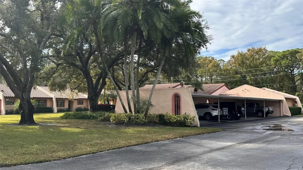 9783 86TH AVENUE Seminole, FL 33777