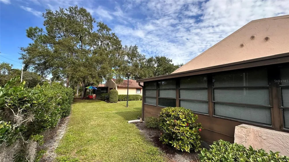 9783 86TH AVENUE Seminole, FL 33777