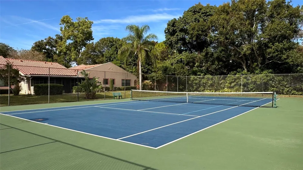 9783 86TH AVENUE Seminole, FL 33777