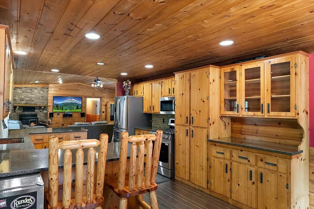 4613 34th Street Zeeland, MI 49464