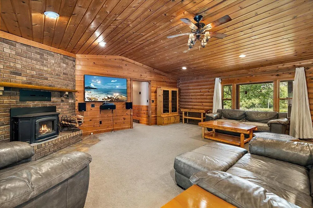 4613 34th Street Zeeland, MI 49464