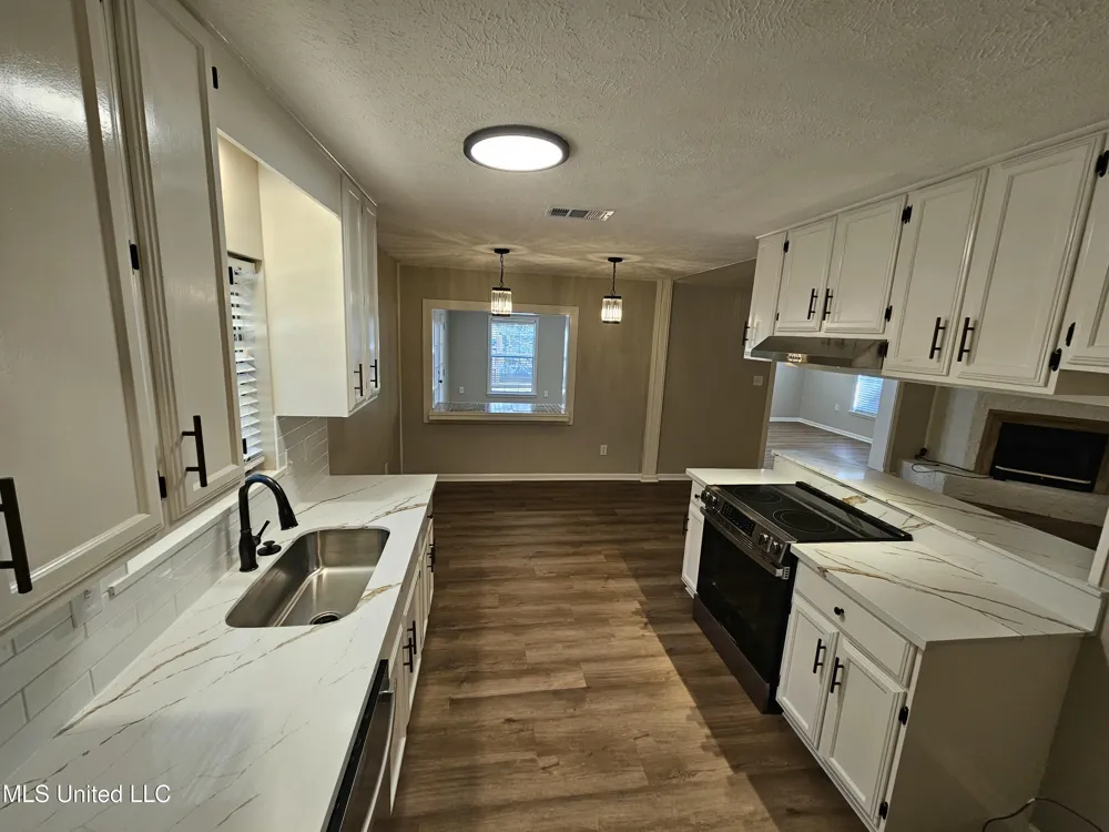 102 Magnolia Circle Vicksburg, MS 39180