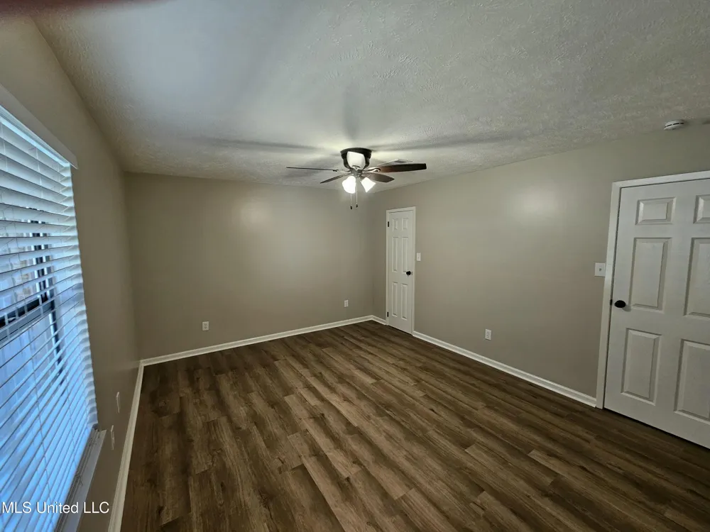 102 Magnolia Circle Vicksburg, MS 39180