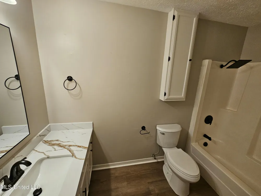 102 Magnolia Circle Vicksburg, MS 39180