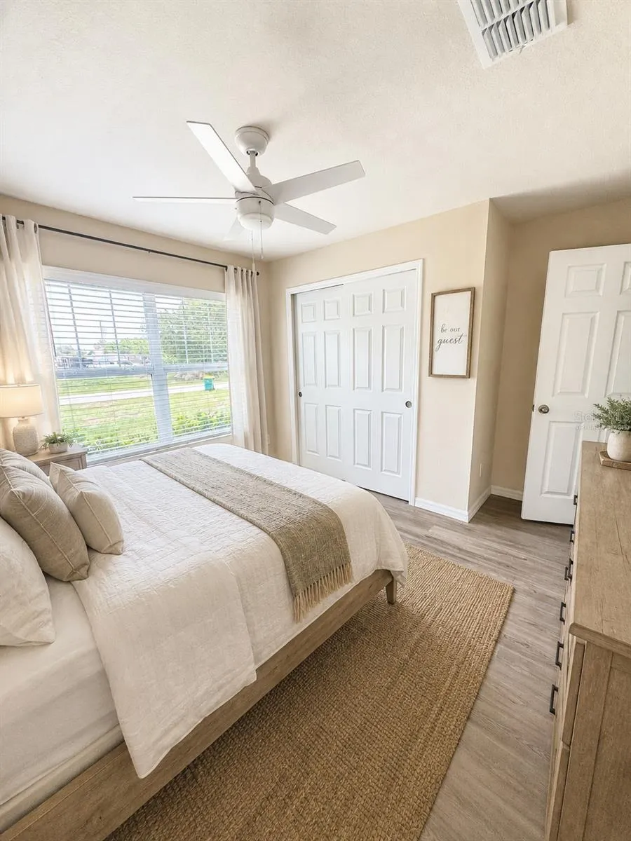 10193 BURLINGTON AVENUE Englewood, FL 34224