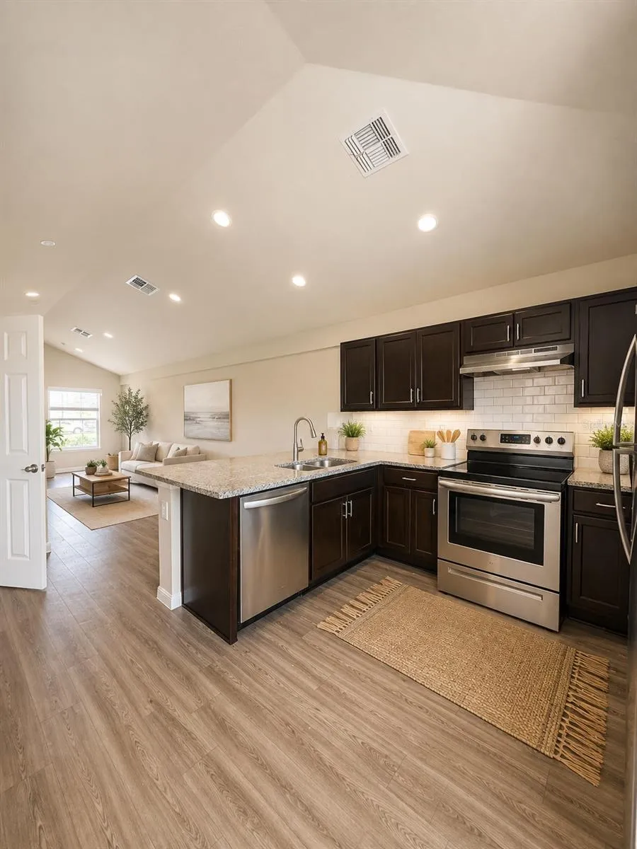 10193 BURLINGTON AVENUE Englewood, FL 34224