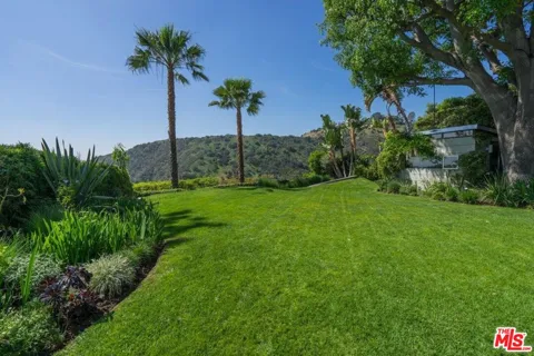 2439 Carman Crest Drive