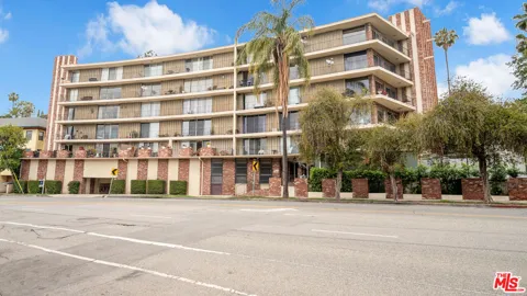 2260 Cahuenga Boulevard