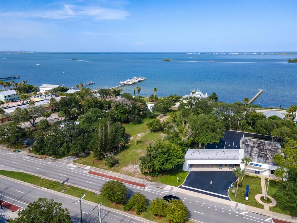 1026 Indian River Drive Sebastian, FL 32958