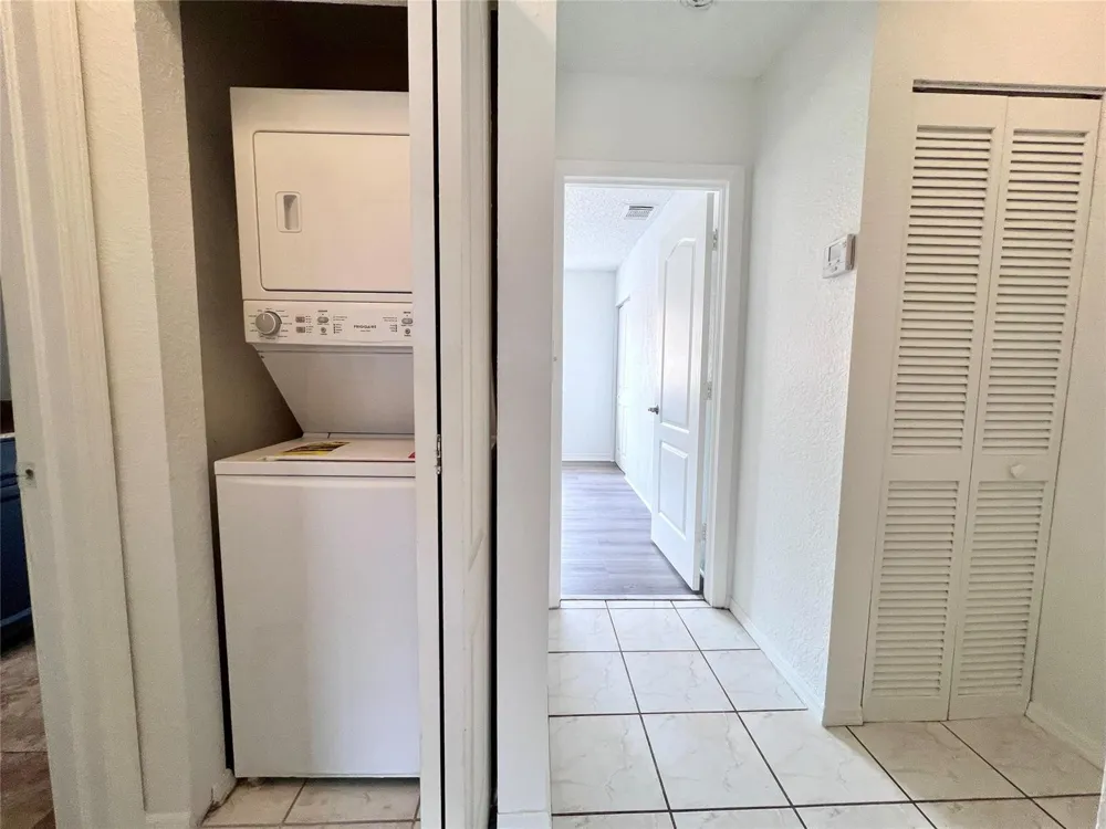 519 W 68th Street #4 Hialeah, FL 33014