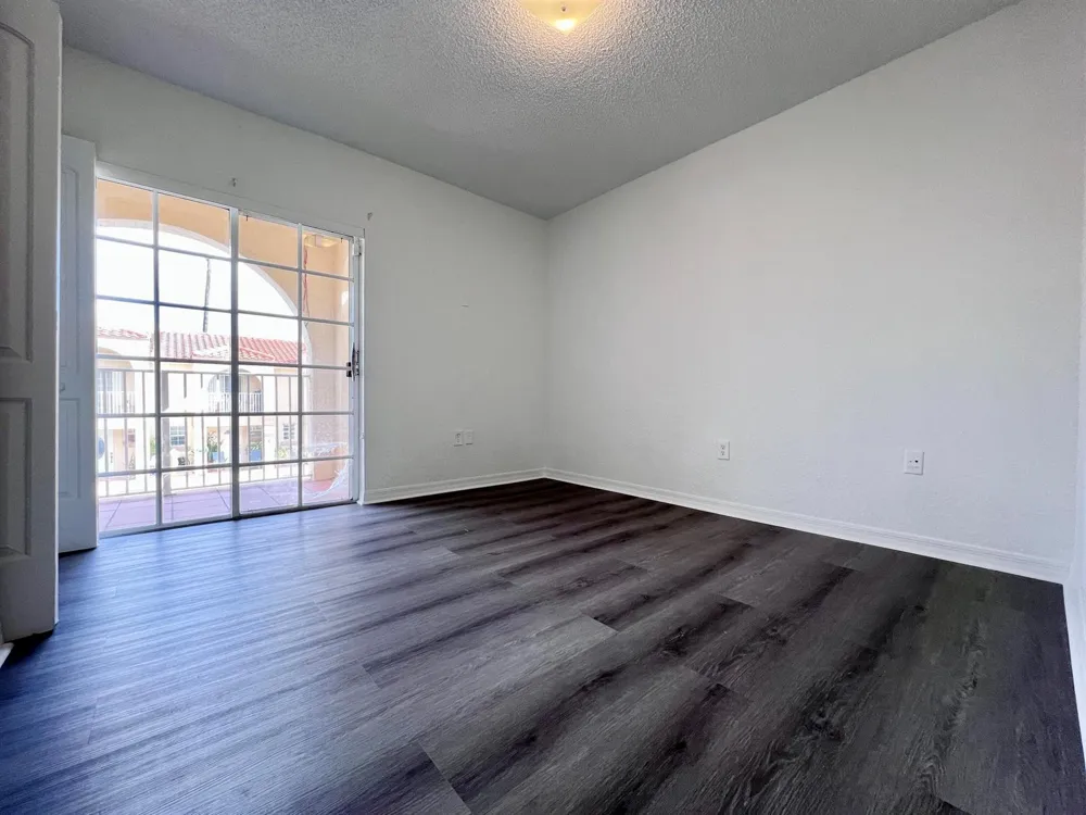 519 W 68th Street #4 Hialeah, FL 33014