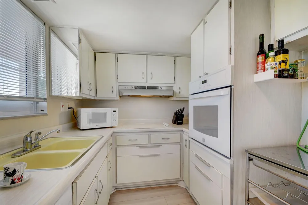 2505 S Ocean Boulevard #403 Palm Beach, FL 33480