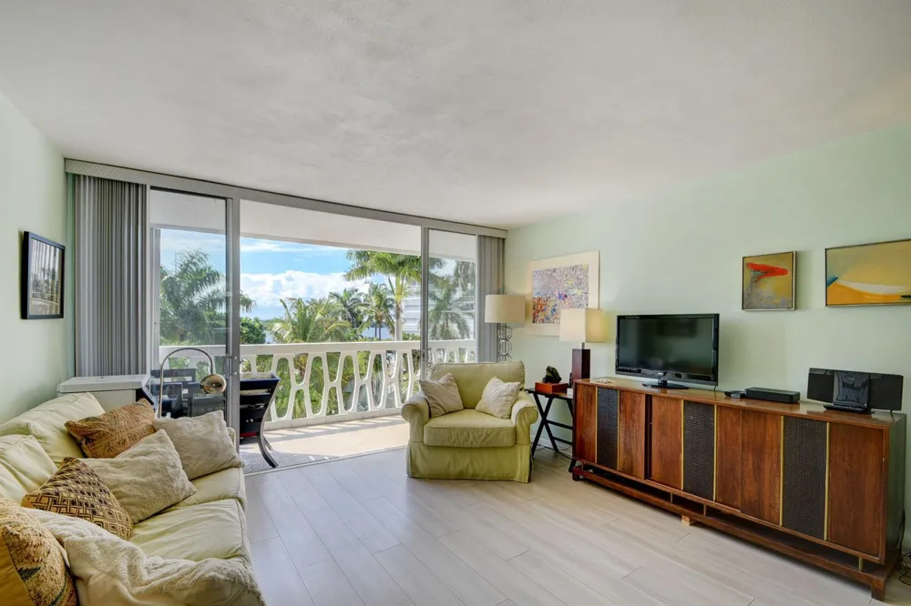 2505 S Ocean Boulevard #403 Palm Beach, FL 33480
