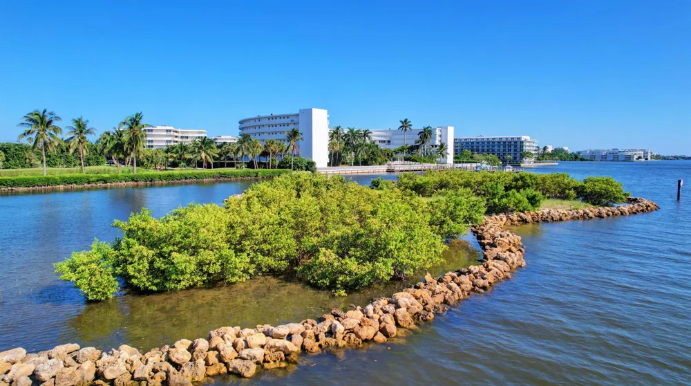 2505 S Ocean Boulevard #403 Palm Beach, FL 33480