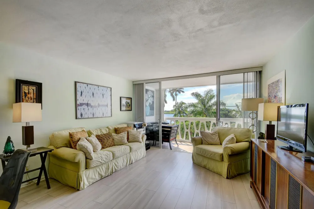 2505 S Ocean Boulevard #403 Palm Beach, FL 33480