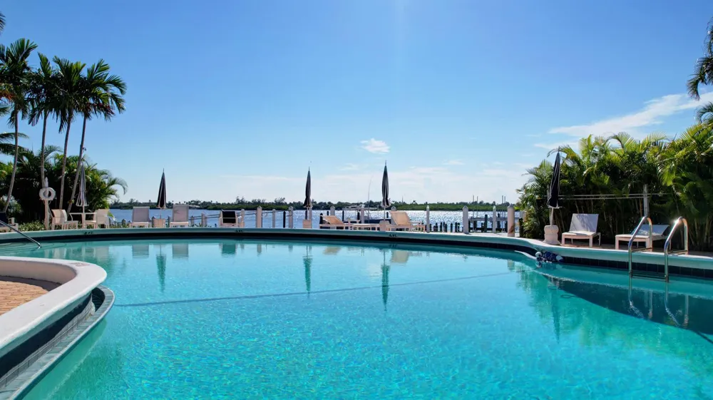 2505 S Ocean Boulevard #403 Palm Beach, FL 33480