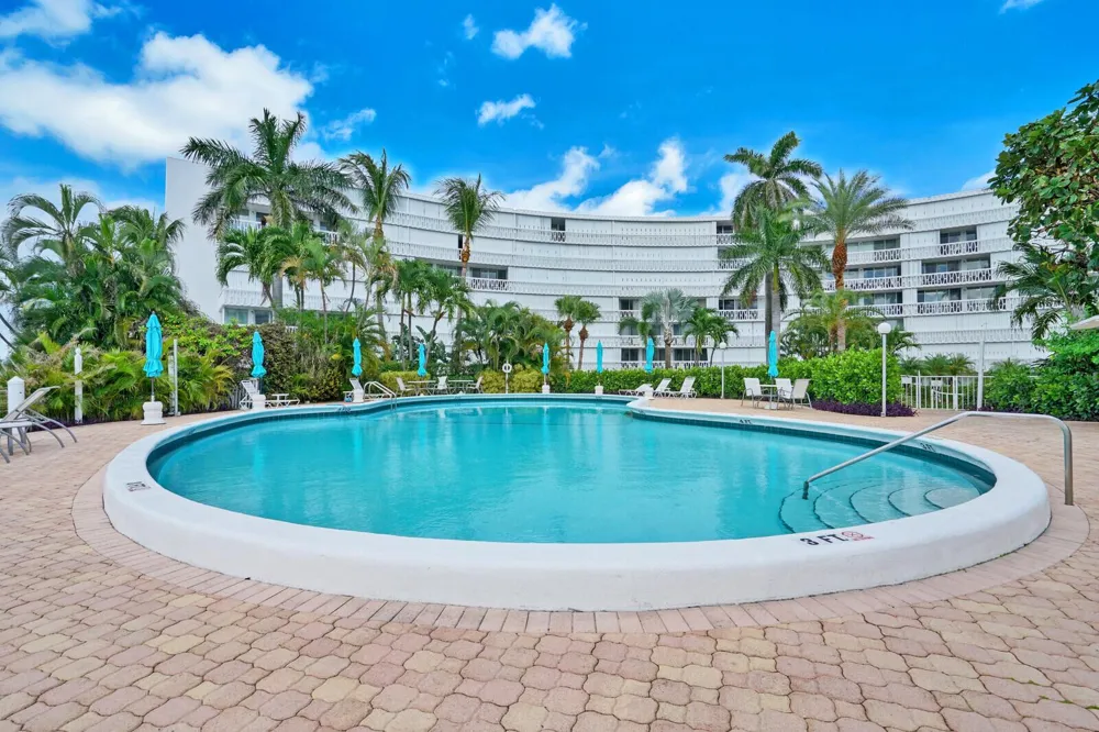 2505 S Ocean Boulevard #403 Palm Beach, FL 33480