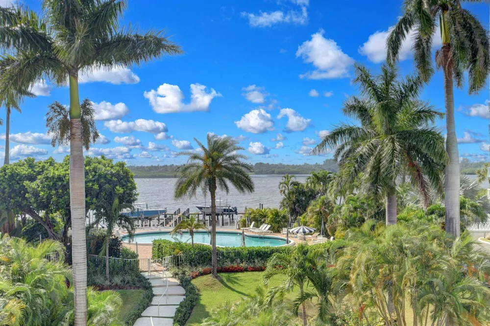 2505 S Ocean Boulevard #403 Palm Beach, FL 33480