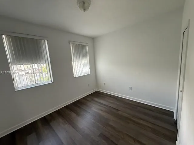 11419 NW 76th Ter Doral, FL 33178