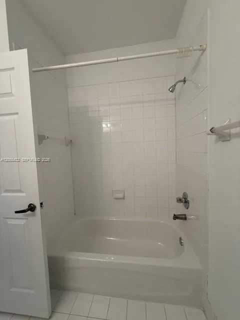 11419 NW 76th Ter Doral, FL 33178