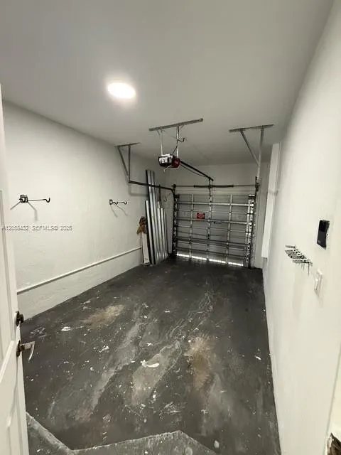 11419 NW 76th Ter Doral, FL 33178