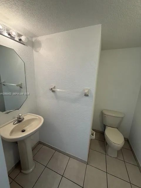 11419 NW 76th Ter Doral, FL 33178