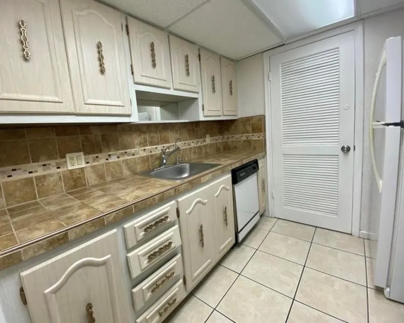 301 Croton Avenue #407 Lantana, FL 33462