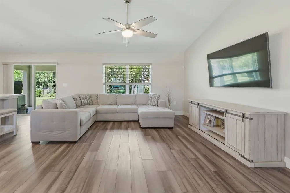 270 BUZBY STREET SE Palm Bay, FL 32909