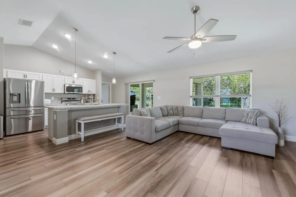 270 BUZBY STREET SE Palm Bay, FL 32909