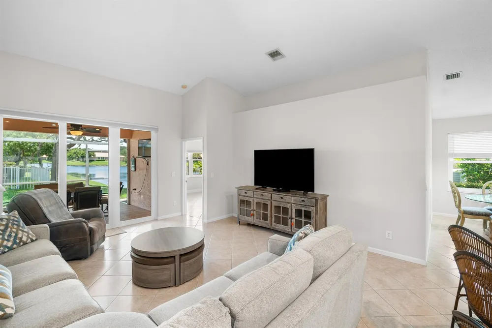 2473 S CORAL TRACE CIRCLE Delray Beach, FL 33445
