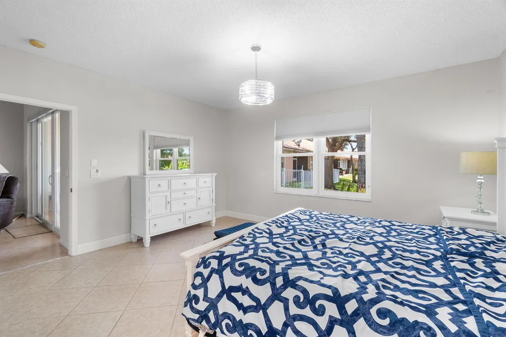 2473 S CORAL TRACE CIRCLE Delray Beach, FL 33445