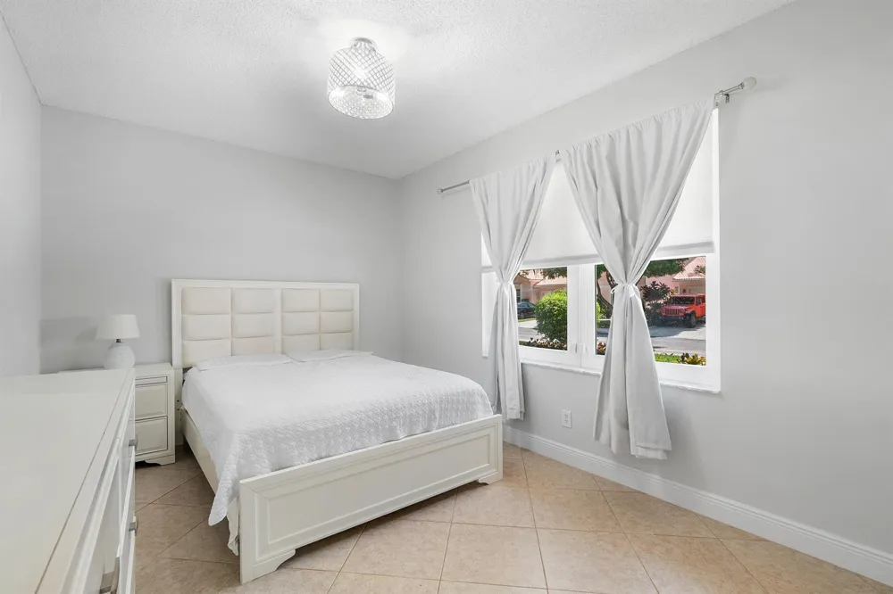 2473 S CORAL TRACE CIRCLE Delray Beach, FL 33445