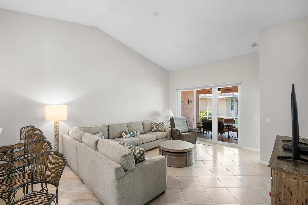 2473 S CORAL TRACE CIRCLE Delray Beach, FL 33445
