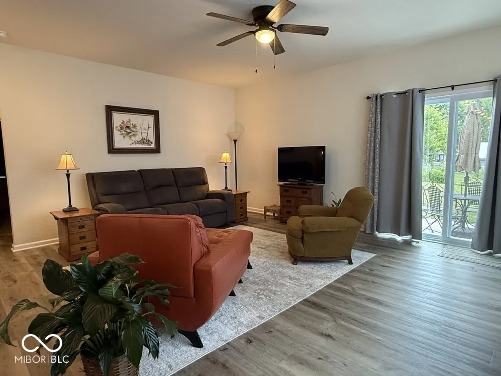 1279 S Marion Street Martinsville, IN 46151