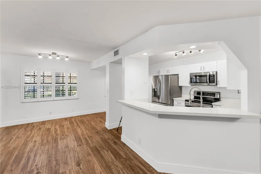 9005 W Sunrise Blvd #9005 Plantation, FL 33322