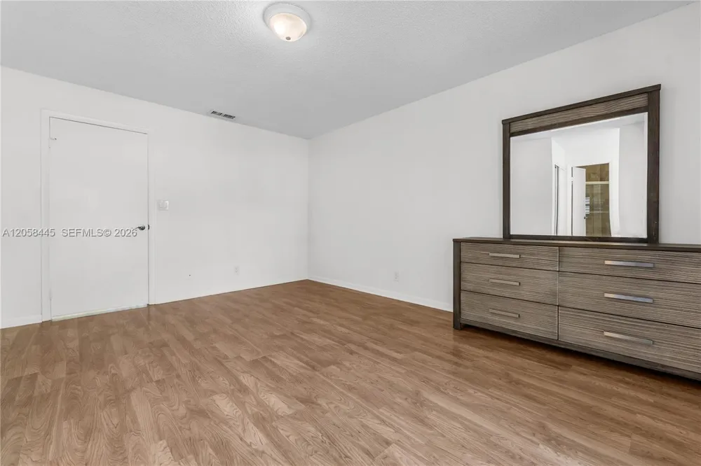 9005 W Sunrise Blvd #9005 Plantation, FL 33322