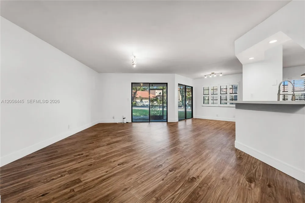 9005 W Sunrise Blvd #9005 Plantation, FL 33322