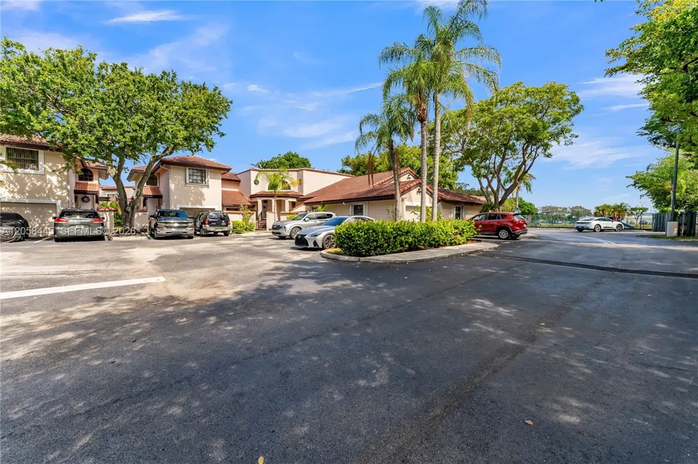 9005 W Sunrise Blvd #9005 Plantation, FL 33322