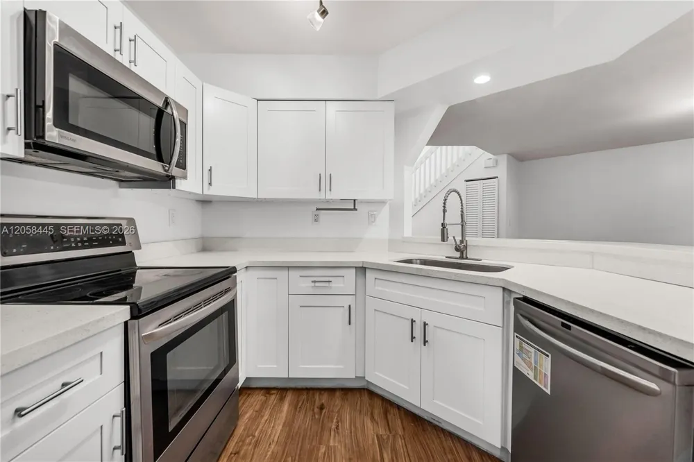 9005 W Sunrise Blvd #9005 Plantation, FL 33322