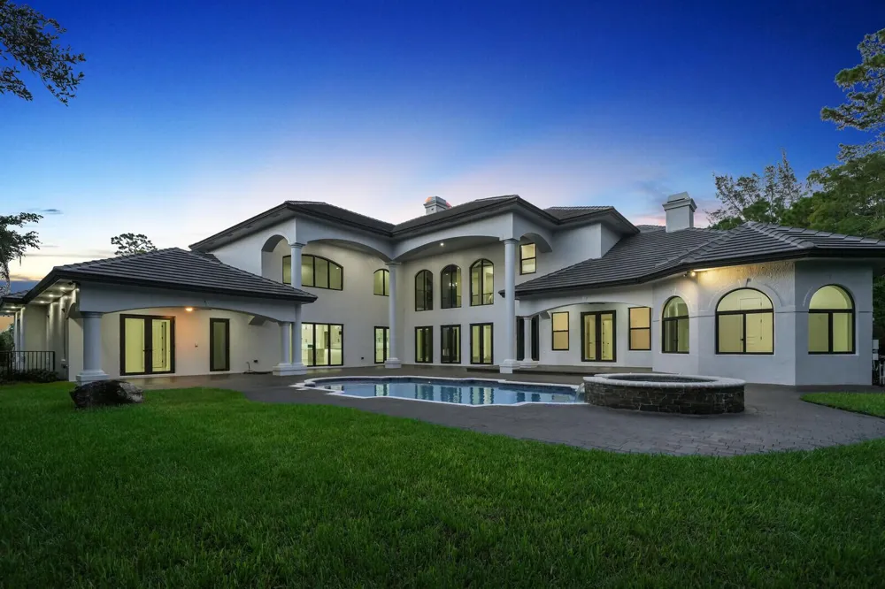 6041 NW 84th Terrace Parkland, FL 33067