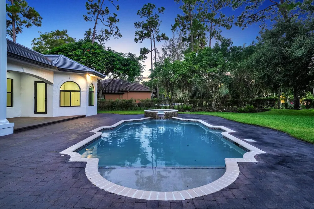 6041 NW 84th Terrace Parkland, FL 33067