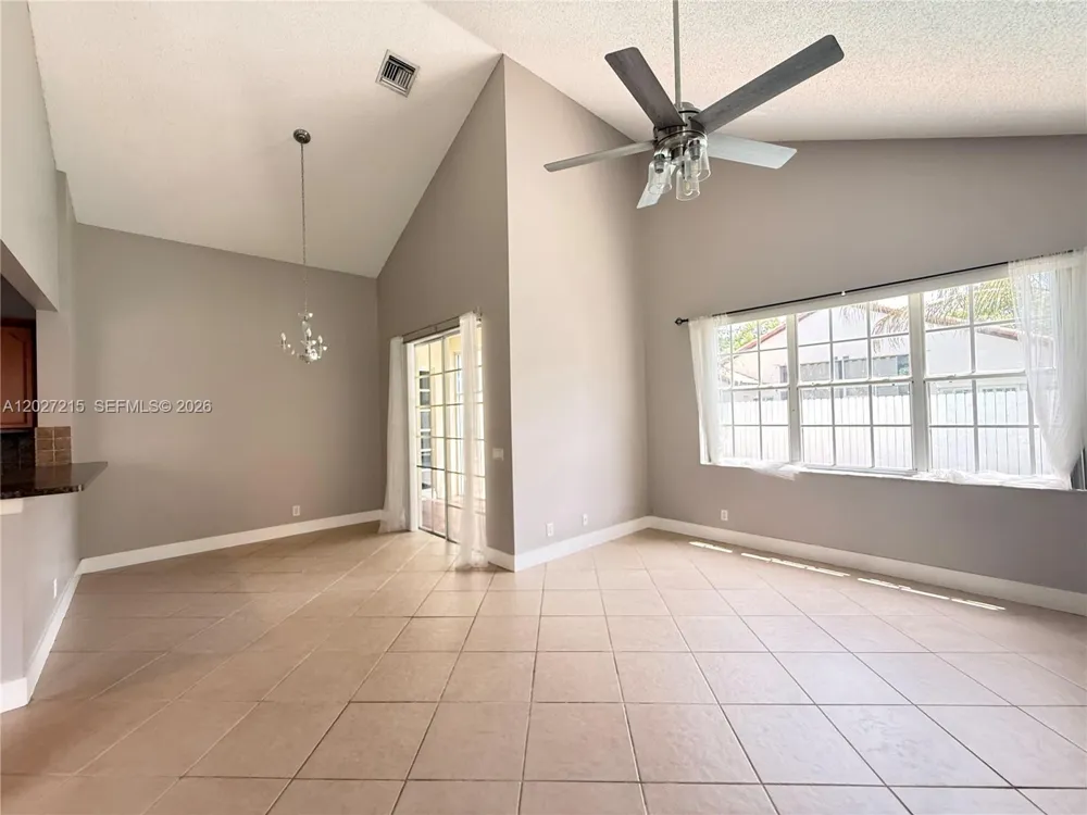 300 Cameron Dr Weston, FL 33326