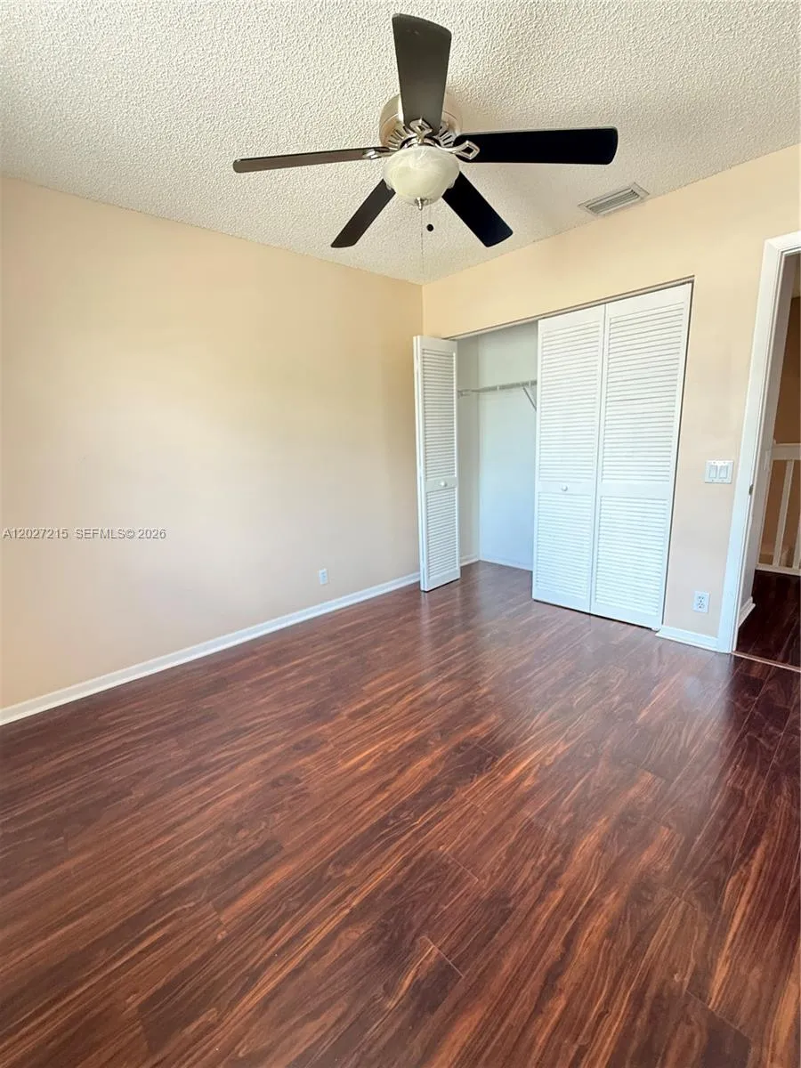 300 Cameron Dr Weston, FL 33326