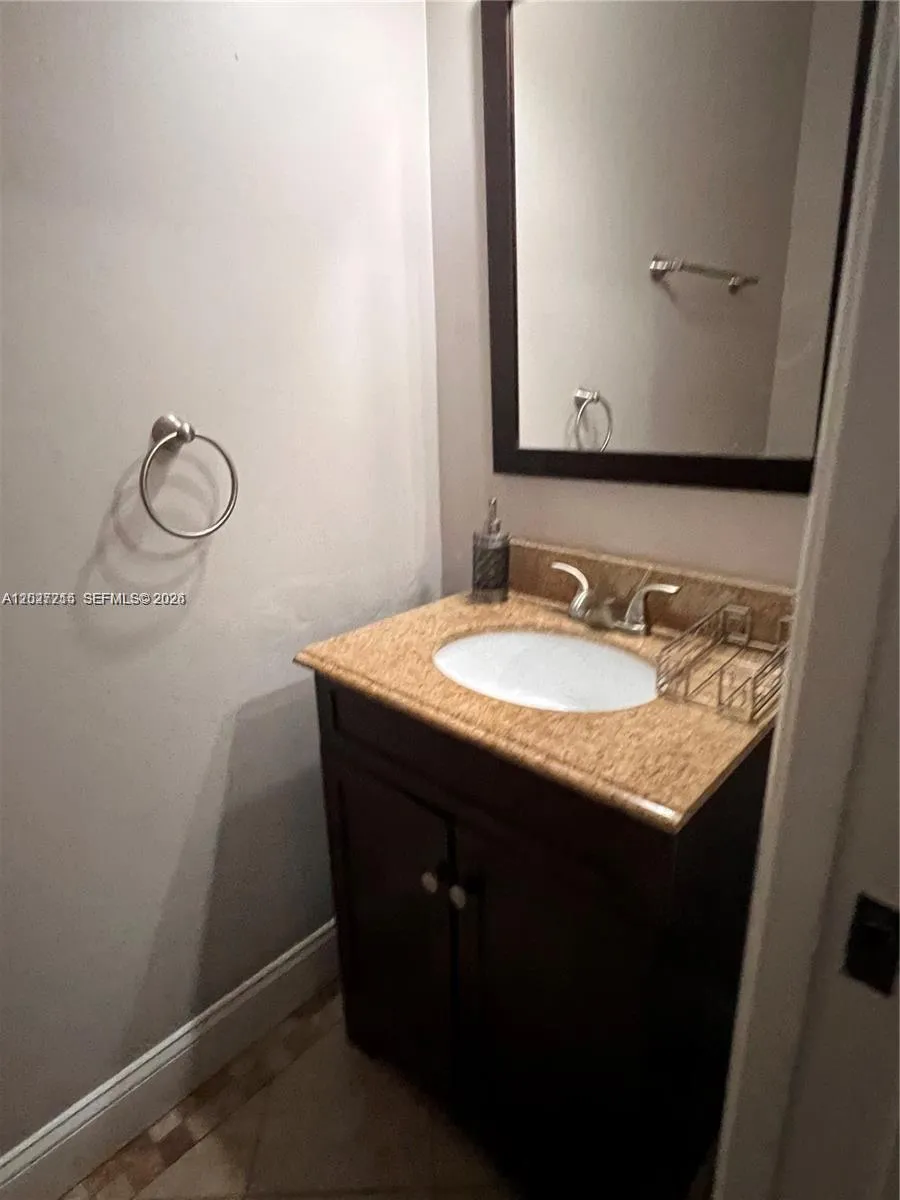 300 Cameron Dr Weston, FL 33326